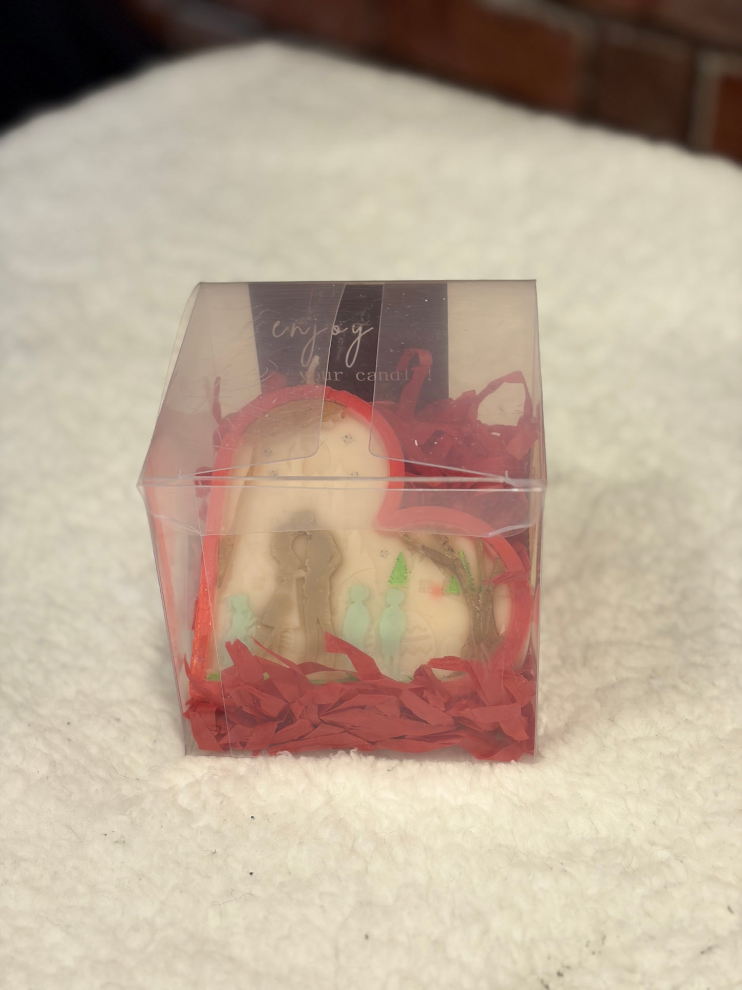 Family Scene Heart Candle